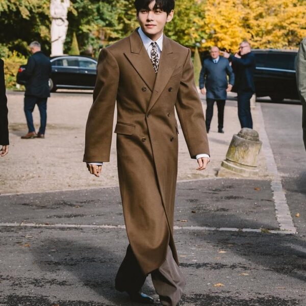 Vogue France IG Post feat. Taehyung at the Celine Summer 2026 show - 051025
