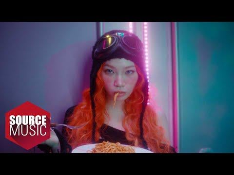 LE SSERAFIM - SPAGHETTI (feat. j-hope of BTS)