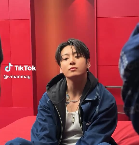 VMAN magazine ft. Jungkook - 291025