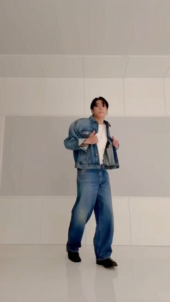 Calvin Klein IG Post feat. Jungkook 211025