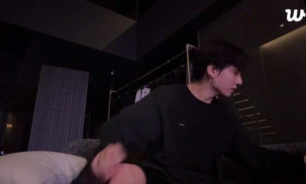 251029 Jungkook on Weverse Live