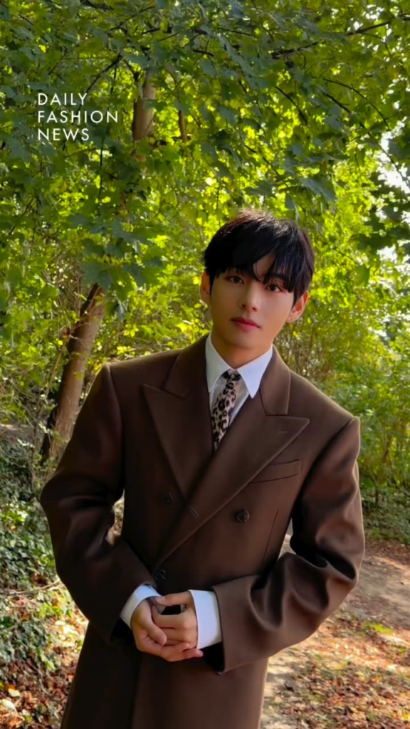 Daily Fashion News IG Post feat. Taehyung at the Celine Summer 2026 show - 051025