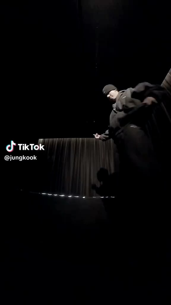 Jungkook TikTok 011025