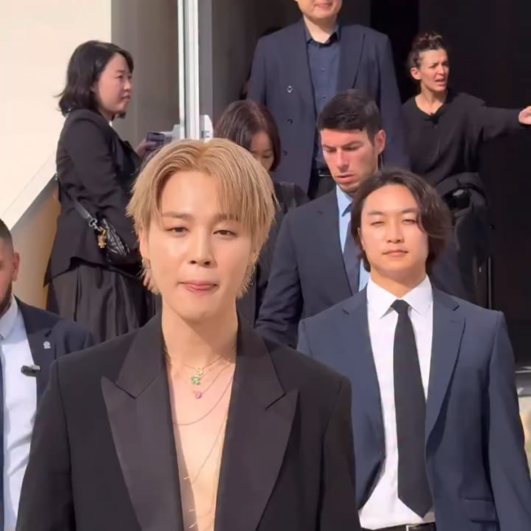 ELLE Japan IG Post feat. Jimin at the Dior SS26 show - 011025