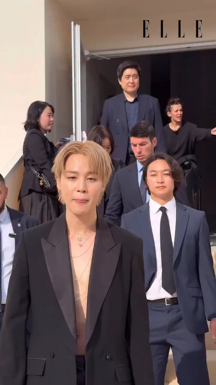 ELLE Japan IG Post feat. Jimin at the Dior SS26 show - 011025