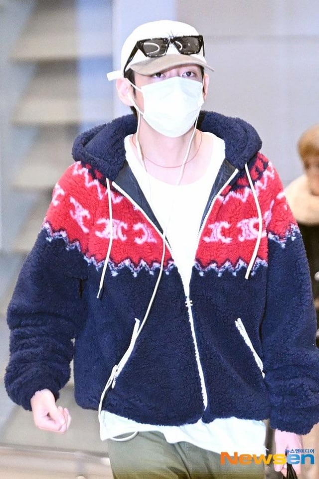 [KMedia] Taehyung’s arrival in Seoul - 291025