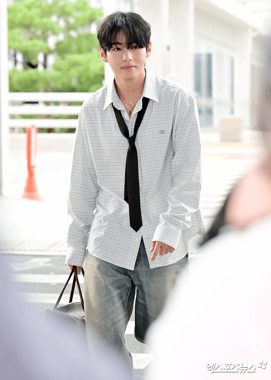 [KMedia] Taehyung's departure to Paris - 041025