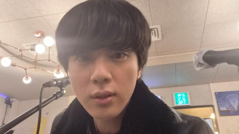 251028 Jin on Weverse Live