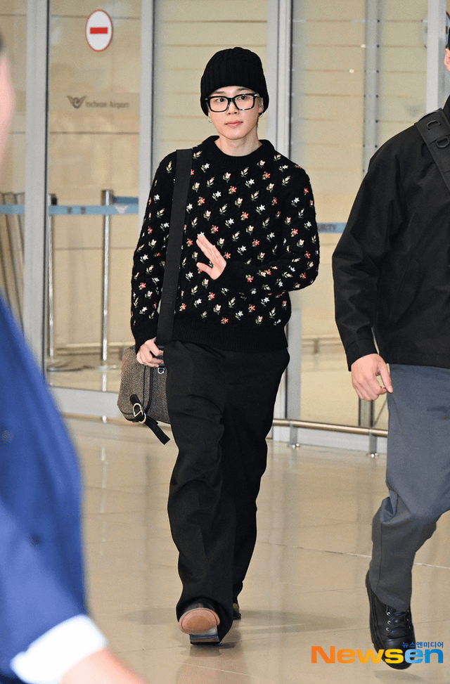 251003 Jimin's arrival back in Seoul
