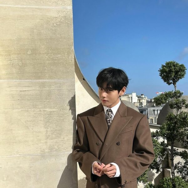 Taehyung IG Post (2) 071025