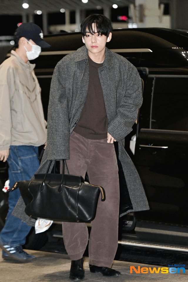 251025 V's departure to LA