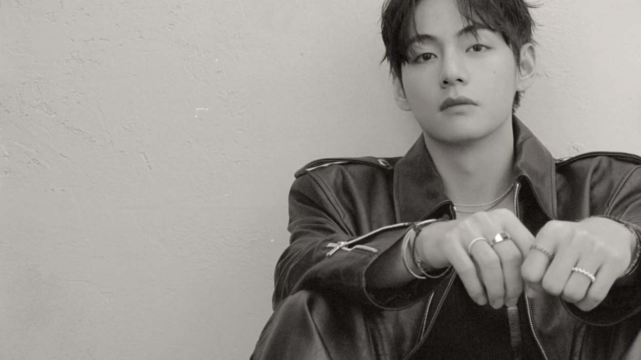 TIRTIR Twitter feat. Taehyung - 281125