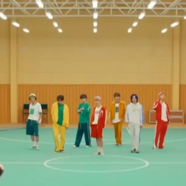 251104 Stationhead on Instagram: Celebrating one of our favorites on Stationhead: BTS! 💜