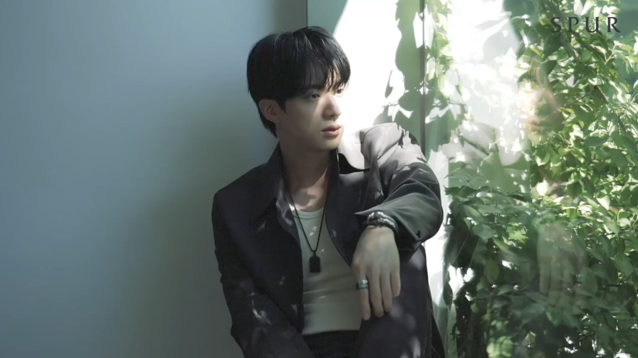 251120 SPUR Magazine on Instagram: Behind-the-scenes of Jin x FRED Jewelry for SPUR's January 2026 issue