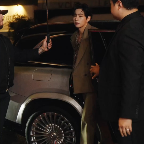 TIRTIR Twitter feat. Taehyung - 191125