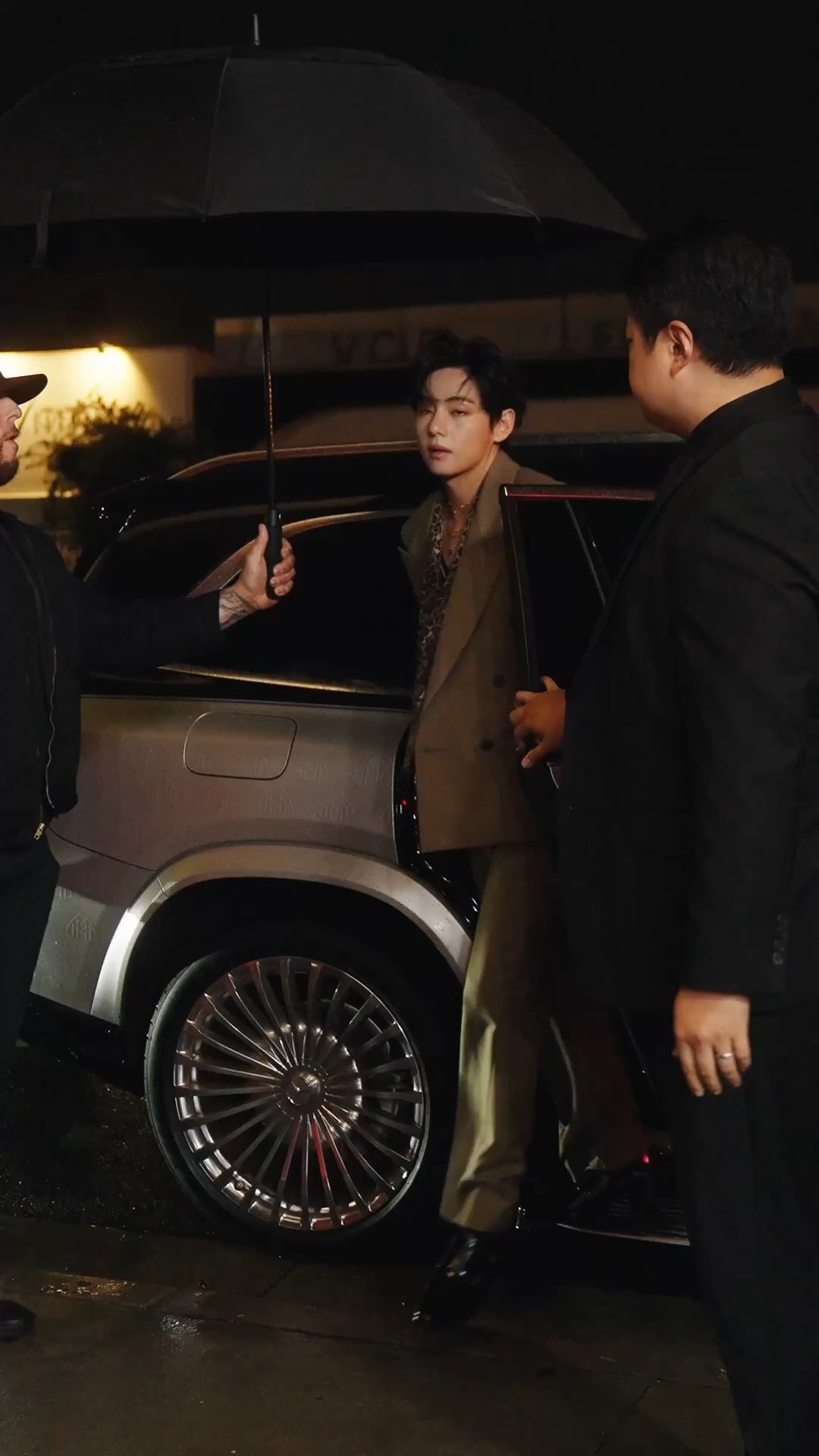 251119 TIRTIR on Twitter feat. V