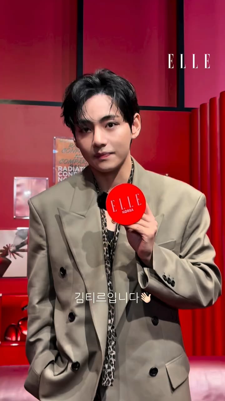 ELLE Korea IG Post feat. Taehyung at the TIRTIR LA Popup - 151125