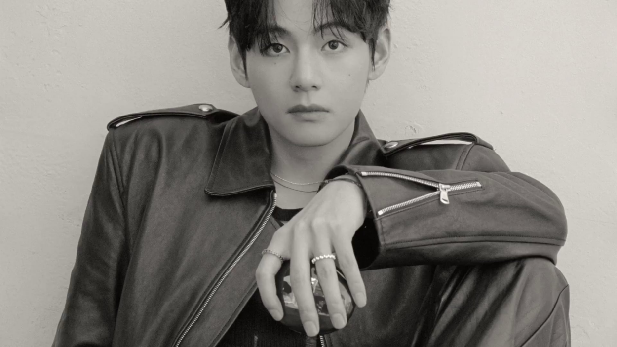 251108 TIRTIR on Twitter feat. V