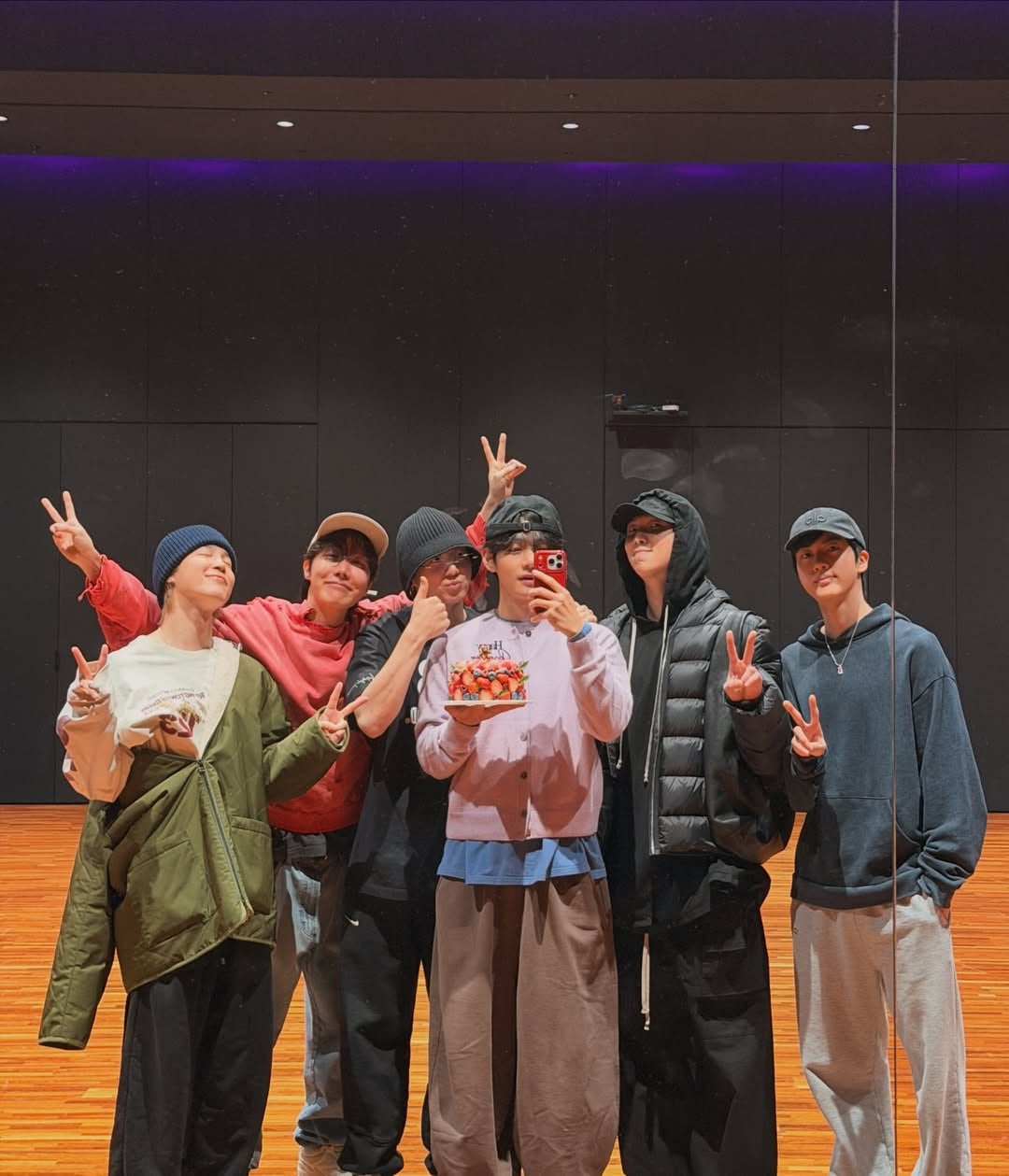 Taehyung IG Post 301225