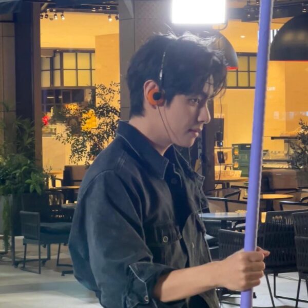 Taehyung IG Story (6) 011225
