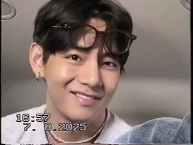 Jungkook Weverse 301225