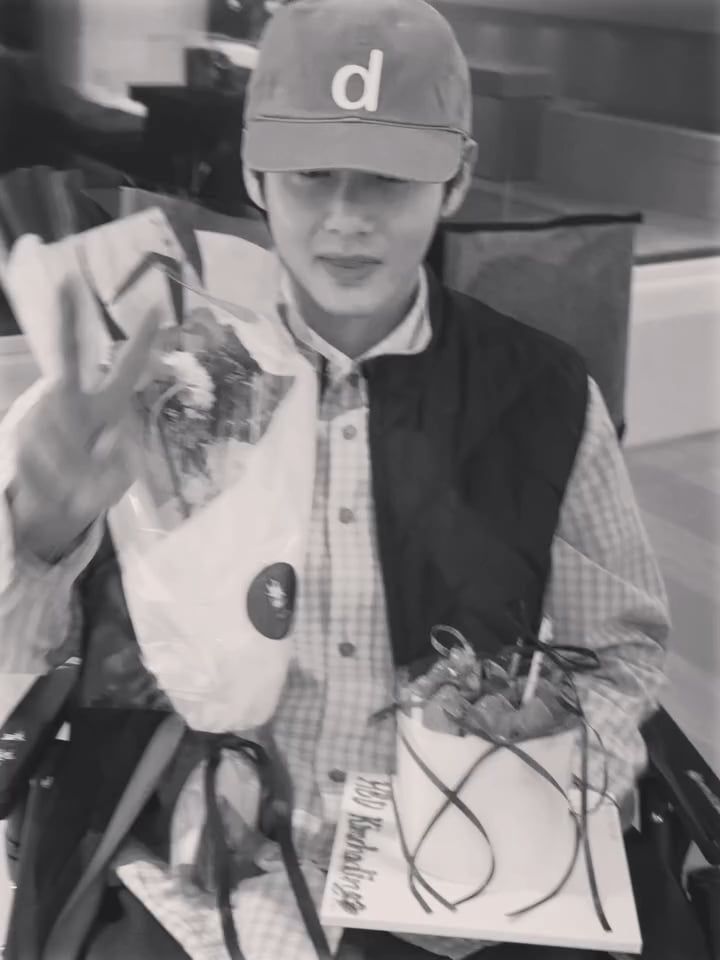 Taehyung IG Post (video 3) 301225