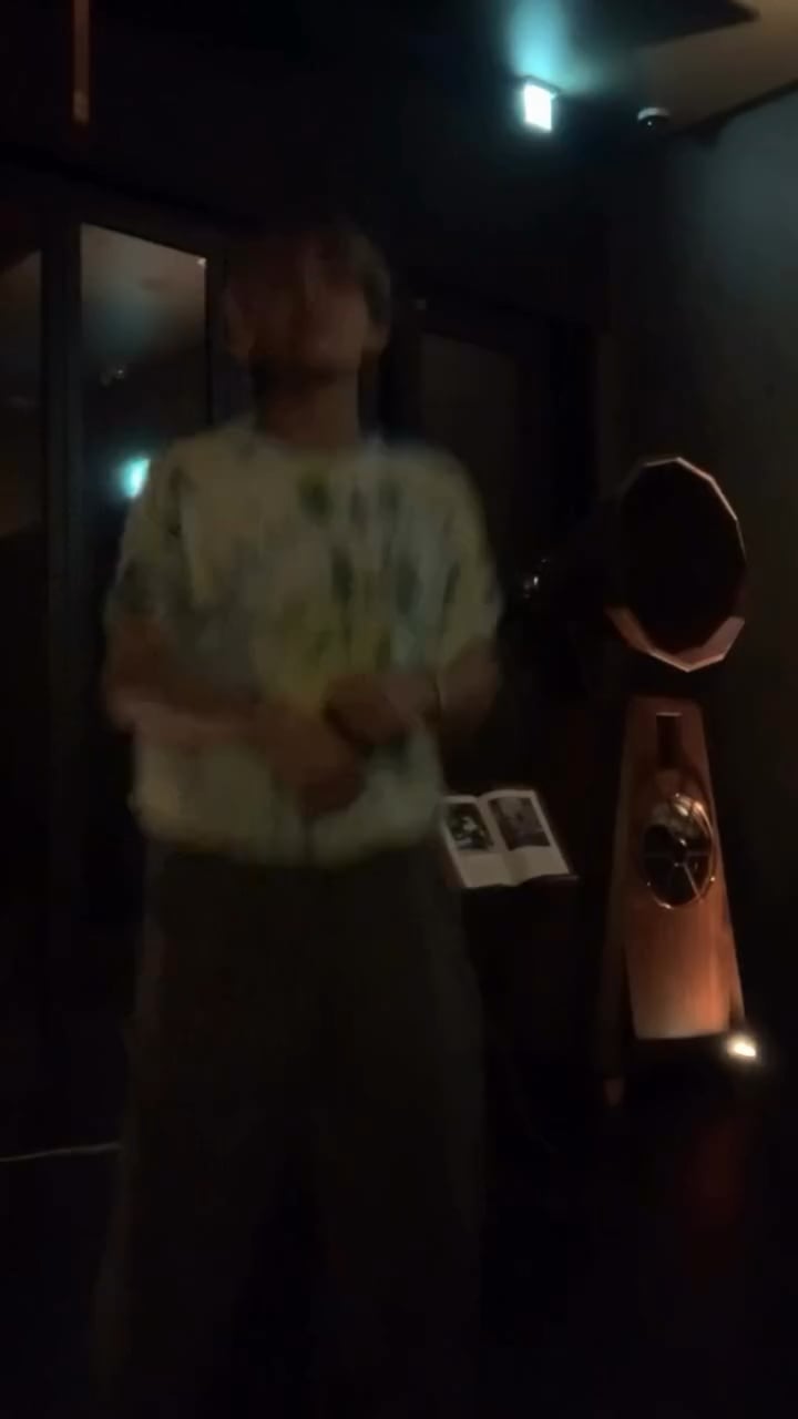 Taehyung IG Story (2) 161225