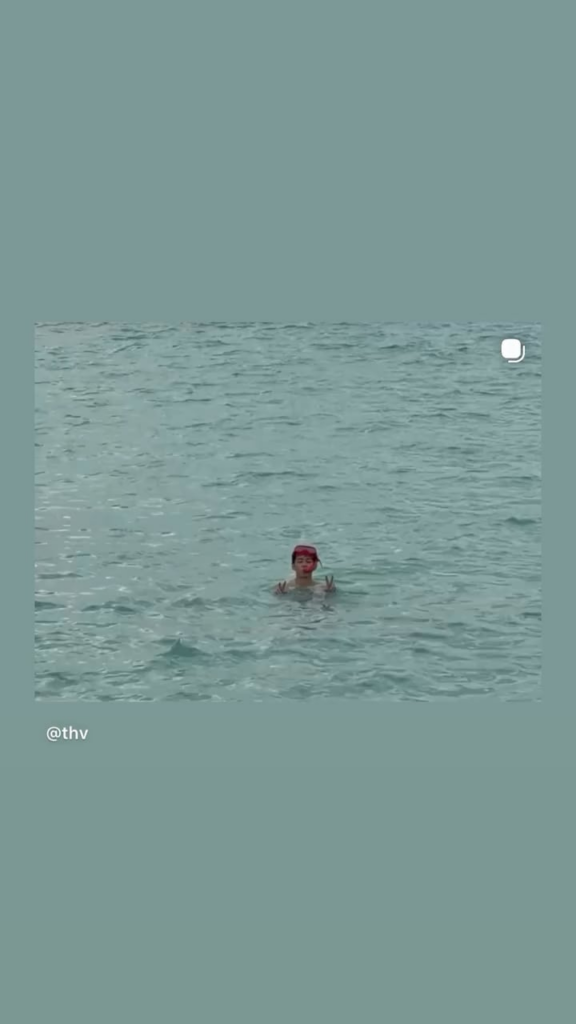 251211 V on Instagram