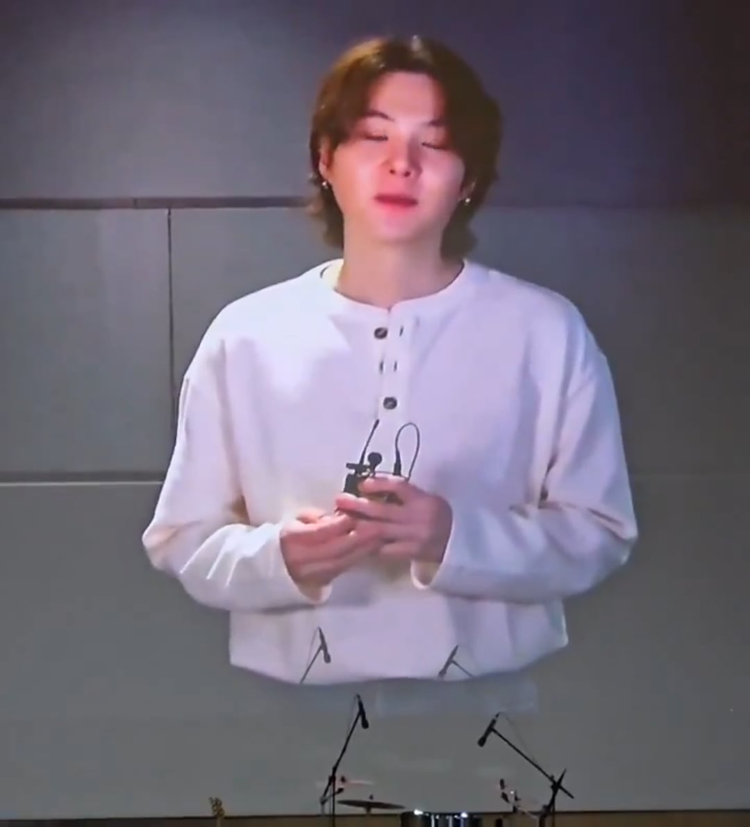 Army shares Yoongi's video message at the Shining MINDs concert