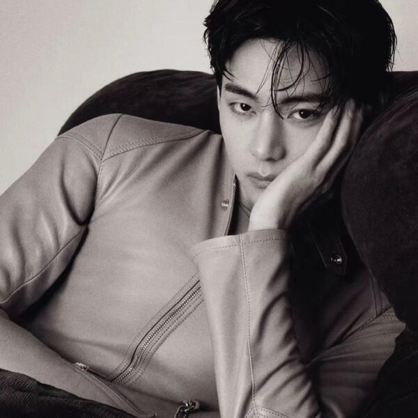 Vogue Japan TikTok feat. Taehyung - 241225