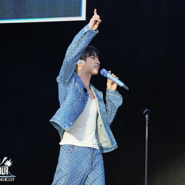 [Weverse] #RUNSEOKJIN_EP.TOUR THE MOVIE Photos - 251225