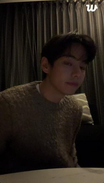 Taehyung Weverse Live 081225