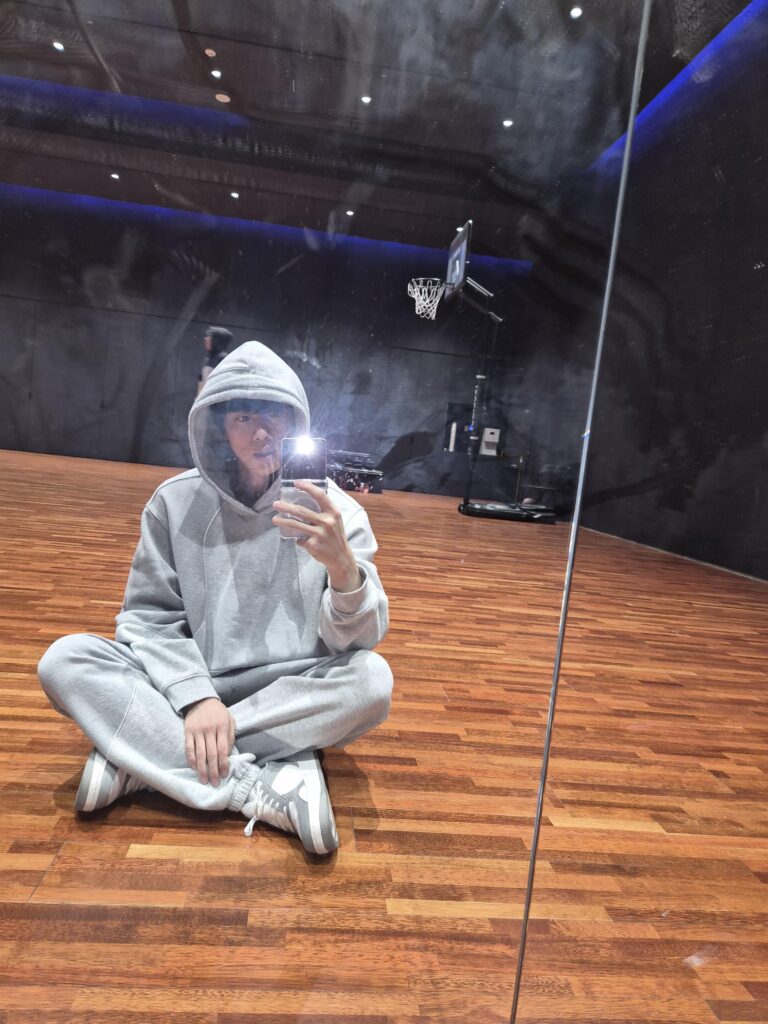 251203 Jin on Weverse