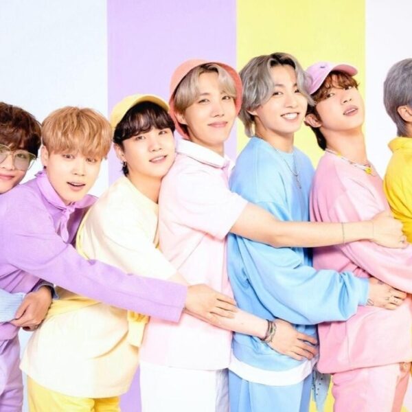 WHAT IS UR FAV PIC OF BTS FULL GROUP PHOTO? POST IT HERE!