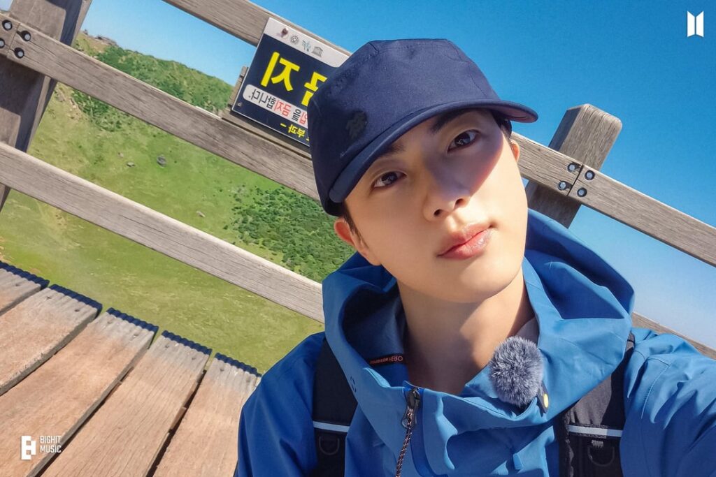 Jin ‘Run Jin’ Photo Sketch (1) - 251124