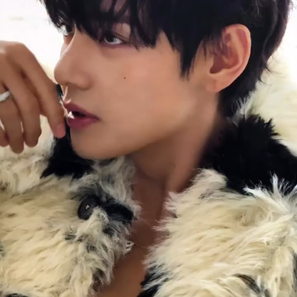 GQ Korea IG Post feat. Taehyung - 160126