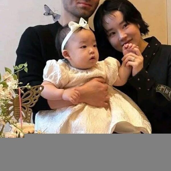 Tae gave a car as a birthday gift to the daughter of the #BTS stylist Kimvenchy, in IG.