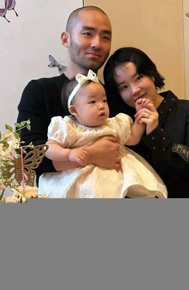 Tae gave a car as a birthday gift to the daughter of the #BTS stylist Kimvenchy, in IG.