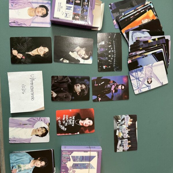 WTS USA only Yet to Come in Busan photo card sets