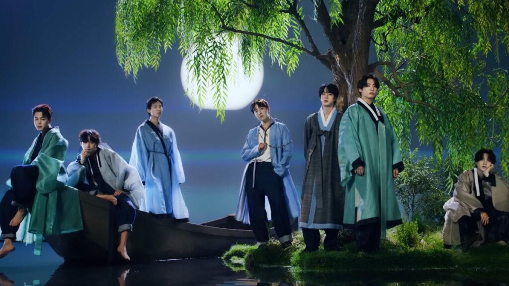 Before it's too late! Manifest a BTS hanbok album concept by posting pics of Tannies in hanboks