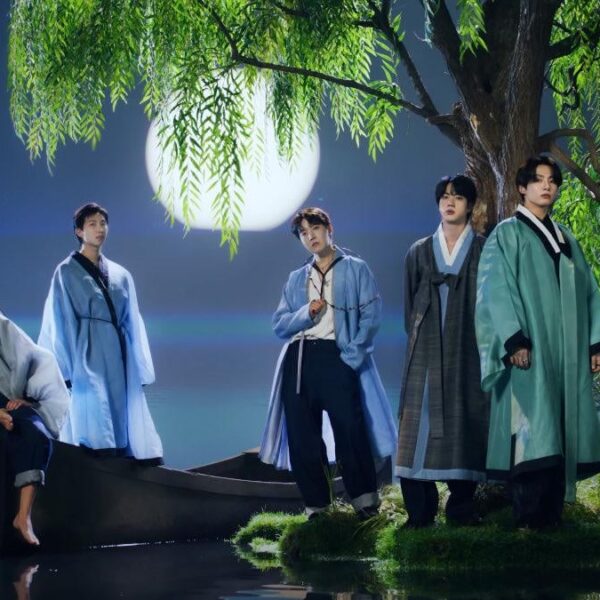 Before it's too late! Manifest a BTS hanbok album concept by posting pics of Tannies in hanboks