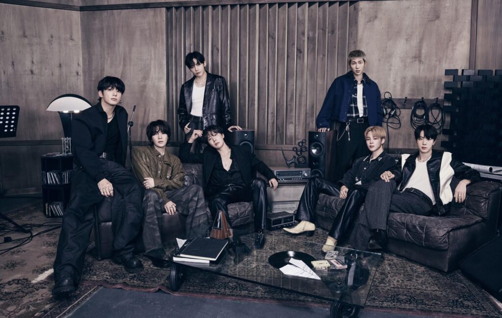 [Official Charts] BTS SWIM their way to new Official Singles Chart personal best - 280326