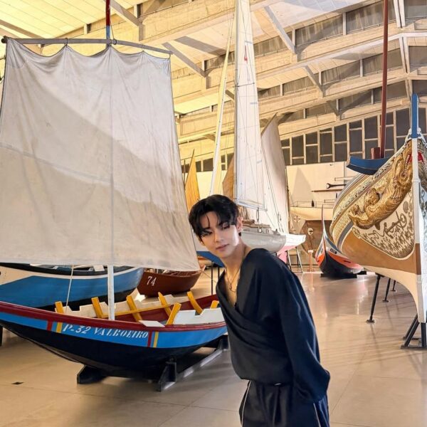 260327 V on Instagram