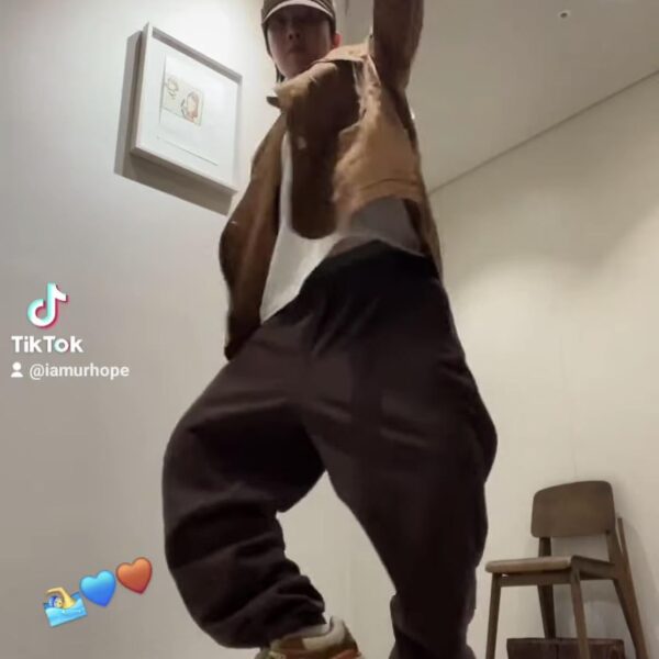 Hobi IG Story 300326