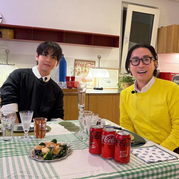 [BTS Official Twitter] Today’s Bangtan with Taehyung @ Fairy Table - 290326