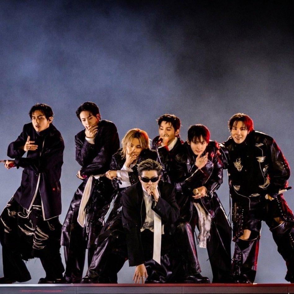 BTS debuts on US Overall radio:  #1. “SWIM” — 12.19M audience (NEW)
#2. “Dynamite” — 10.34M audience
#3. “Butter” — 7.62M audience