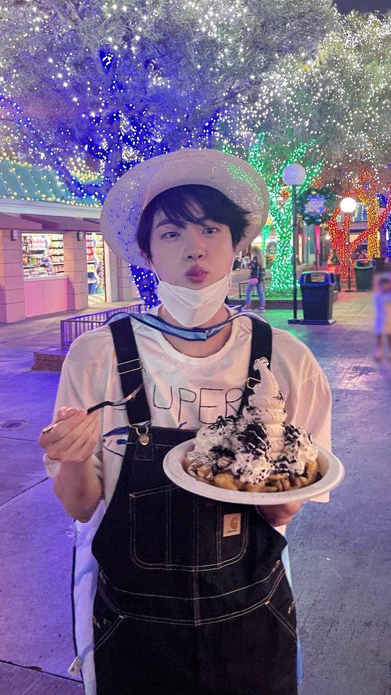 260313 /r/bangtan Books with Luv: March's Discussion Meeting Is Next Week!