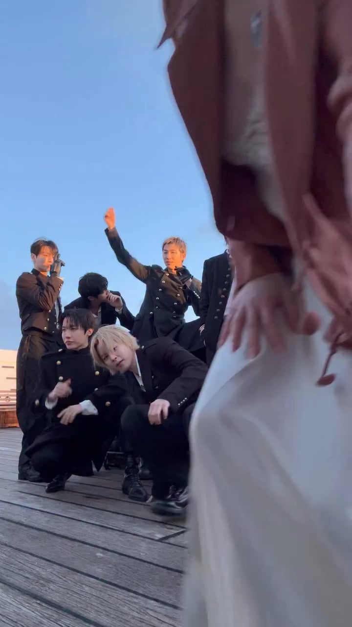 260320 Lili Reinhart on Instagram (featuring BTS): Keep an eye on them for me, thanks 🙏🏻