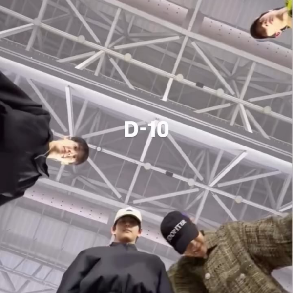 Taehyung IG Story (6) with BTS 300326