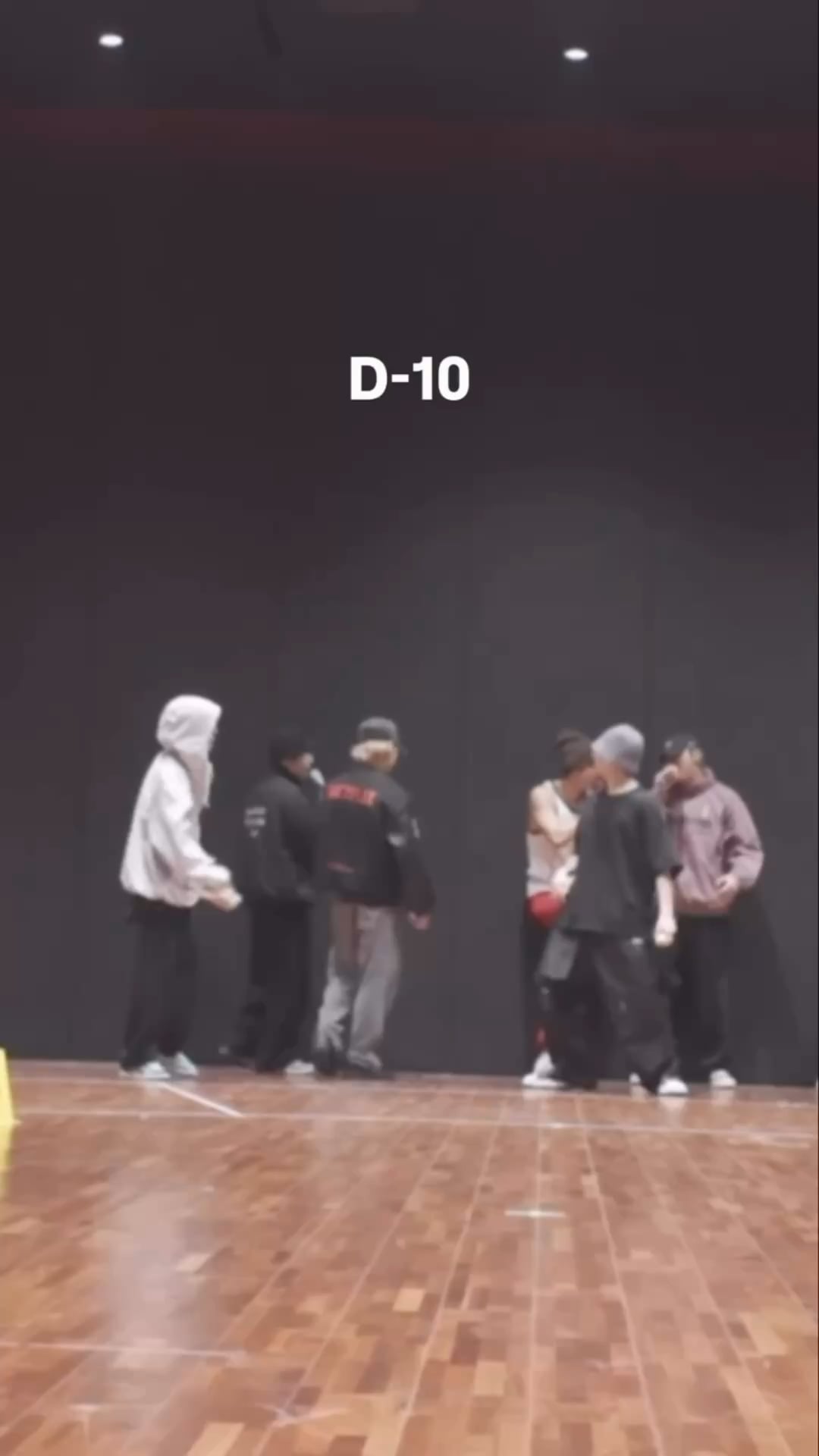 260310 V on Instagram